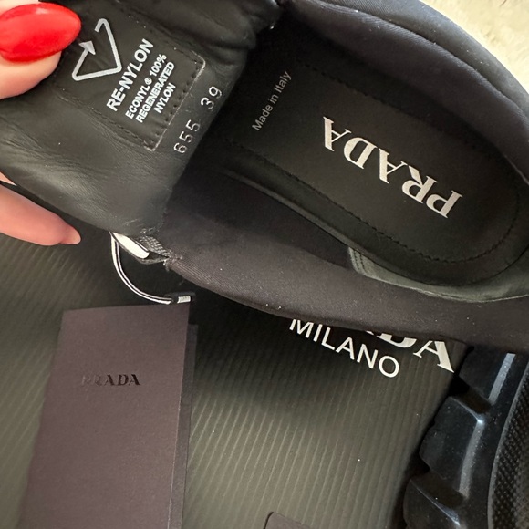 Prada lace-up, low-top platform sneakers. 
Pristine condition - Picture 3 of 11